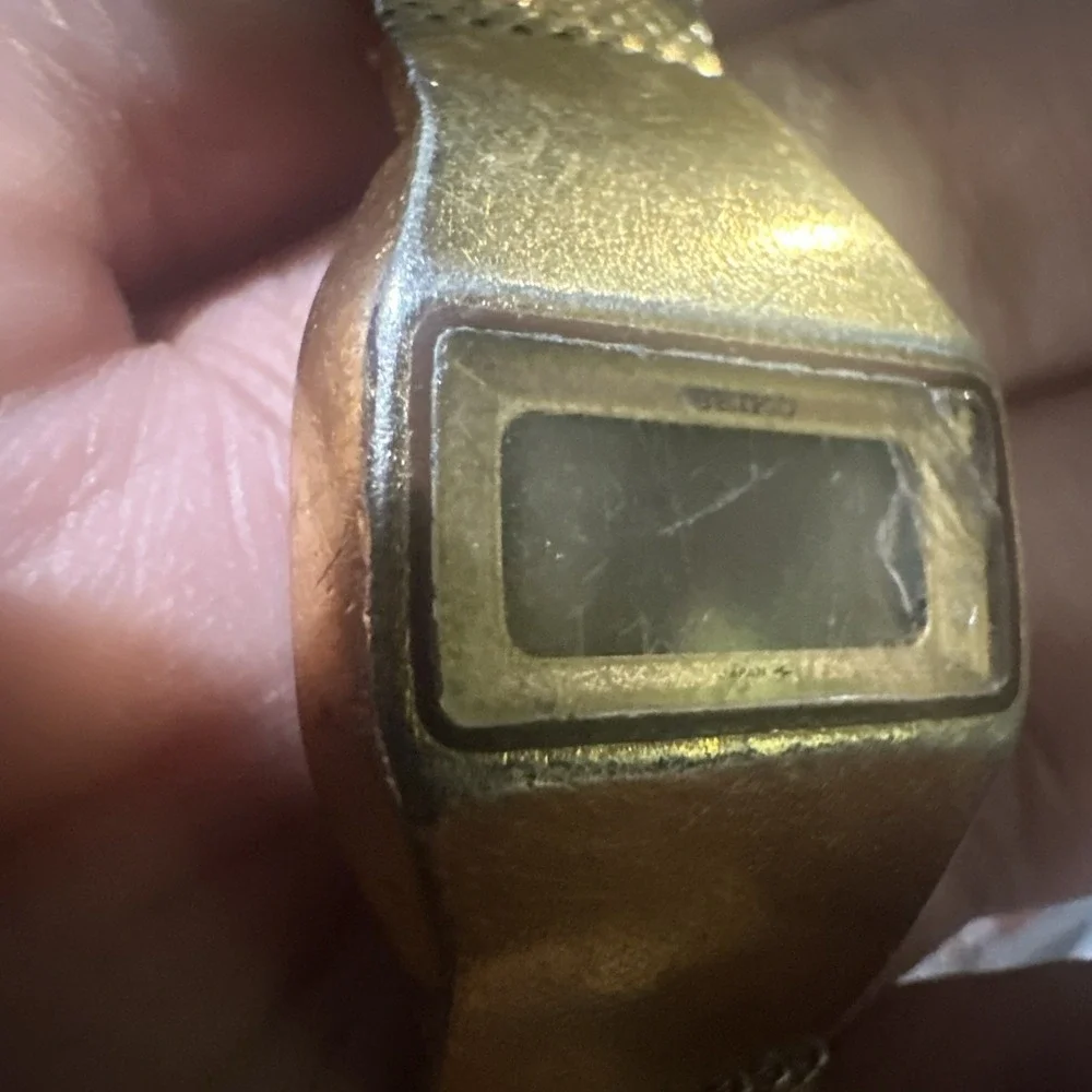 Rare Vintage Seiko Gold Tone Digital Womens Watch Japan L221-5020 Untested As Is